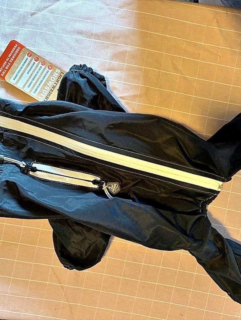 SmallMountain Hardwear Lightweight SnowSuit Black Dog Snowsuit Like New